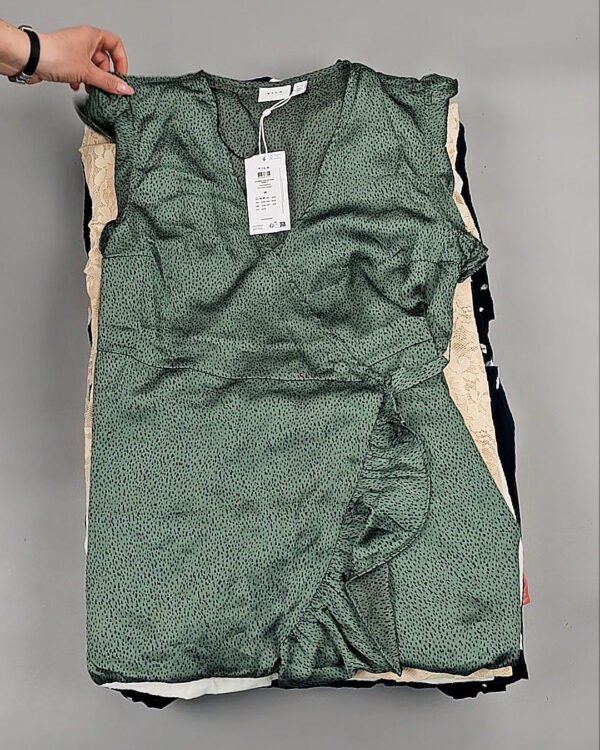 Фотография  749 - Платья VILA Summer 045#5 кг, ЛОТ №8618 оптом в Брянске и Брянской области