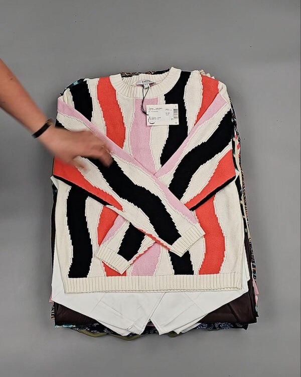 Фотография  258 - B.YOUNG Summer mix 045#15 кг, ЛОТ №8570 оптом в Брянске и Брянской области