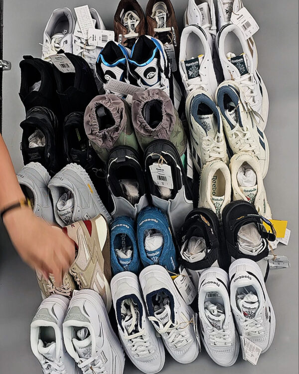 Фотография  953 - Кроссовки Reebok#23 шт, ЛОТ №8896 оптом в Брянске и Брянской области