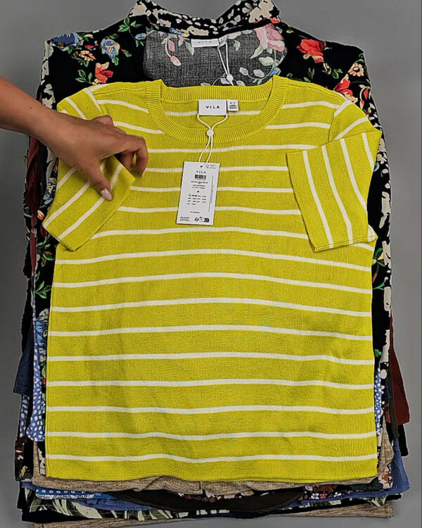 Фотография  903 - Блузки+Джемпера Bestseller Summer 045 B#8,5 кг, ЛОТ №9041 оптом в Брянске и Брянской области