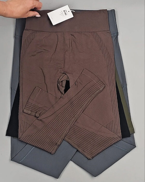 Фотография  726 - Спорт Bestseller 045 B#4 кг, ЛОТ №9038 оптом в Брянске и Брянской области