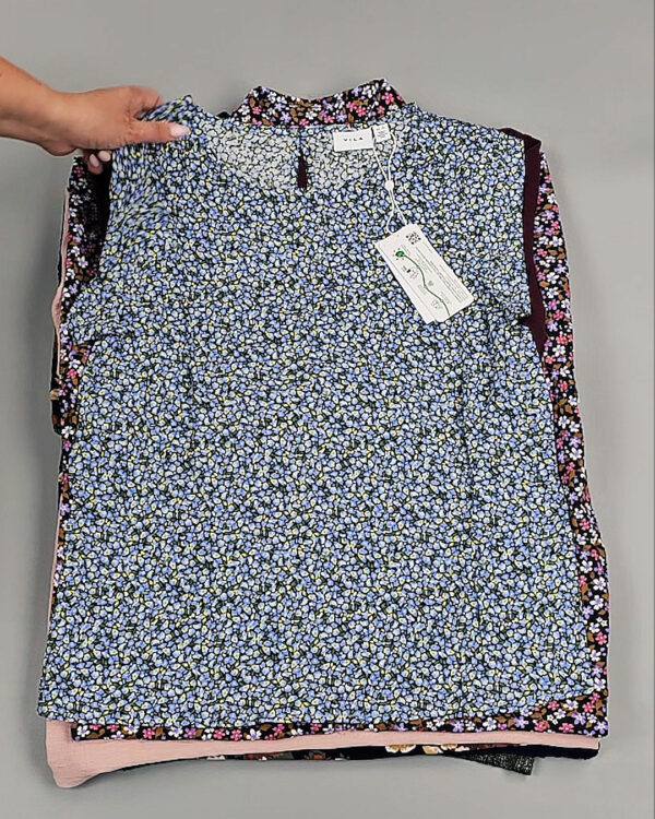 Фотография  705 - Блузки+Джемпера Bestseller Summer 045 B#8,5 кг, ЛОТ №9040 оптом в Брянске и Брянской области