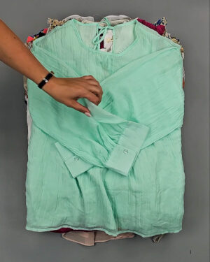 Фотография  829 - Блузки Корея 085#5 кг оптом в Брянске и Брянской области