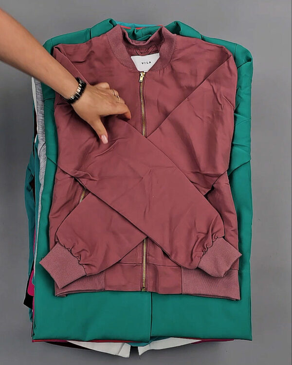 Фотография  900 - Толстовки+Верхняя одежда Bestseller Summer 045 B#7,2 кг, ЛОТ СТ-9323 оптом в Брянске и Брянской области