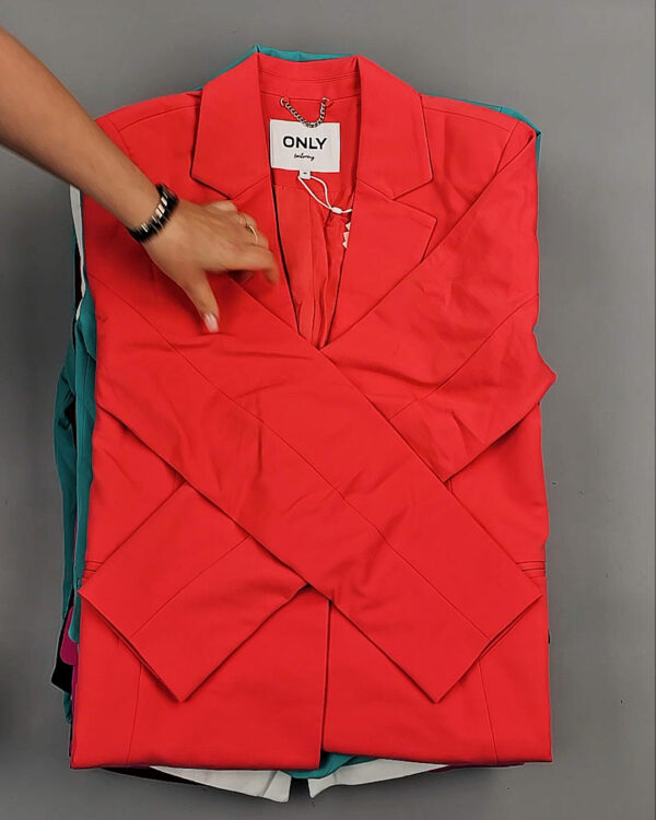 Фотография  453 - Толстовки+Верхняя одежда Bestseller Summer 045 B#7,2 кг, ЛОТ СТ-9323 оптом в Брянске и Брянской области