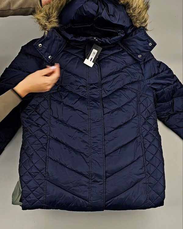 Фотография  893 - Верхняя одежда женская CAN 104#15 кг, ЛОТ СТ-9349 оптом в Брянске и Брянской области