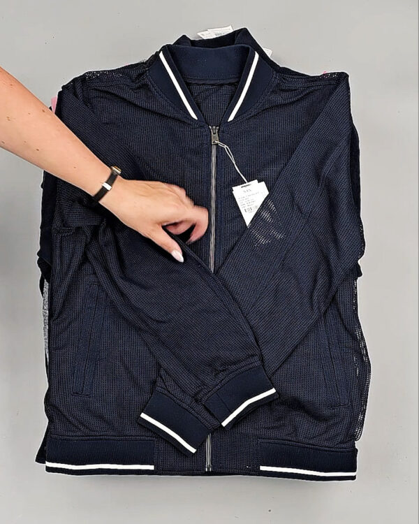 Фотография  943 - Толстовки Корея 085#7,4 кг, ЛОТ СТ-9235 оптом в Брянске и Брянской области