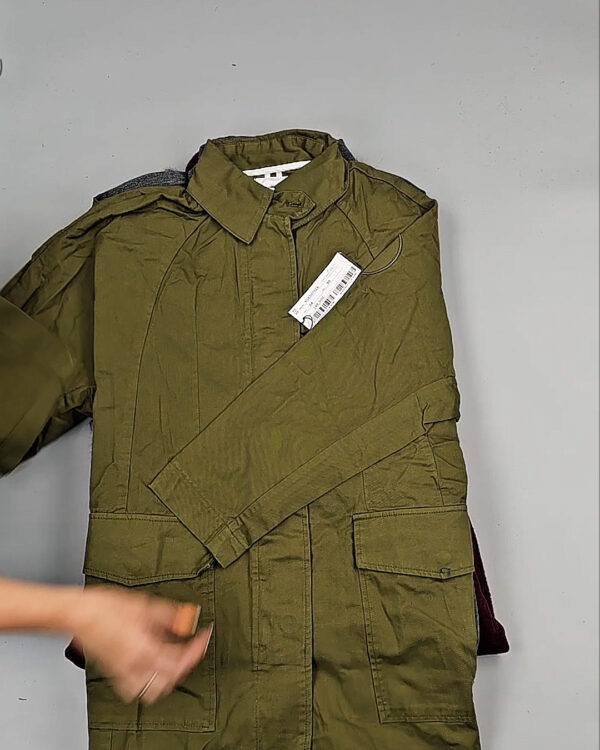 Фотография  487 - Верхняя одежда Корея 085#15 кг, ЛОТ № СТ-9246 оптом в Брянске и Брянской области