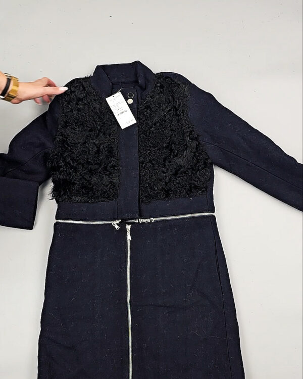 Фотография  579 - Верхняя одежда Корея 085#15 кг, ЛОТ № СТ-9247 оптом в Брянске и Брянской области