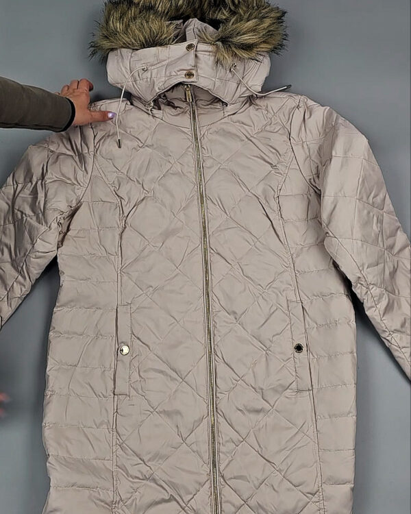 Фотография  658 - Верхняя одежда женская CAN 104#15 кг, ЛОТ СТ-9350 оптом в Брянске и Брянской области