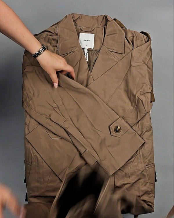 Фотография  688 - Ветровки Bestseller 045#10 кг, ЛОТ СТ-9407 оптом в Брянске и Брянской области