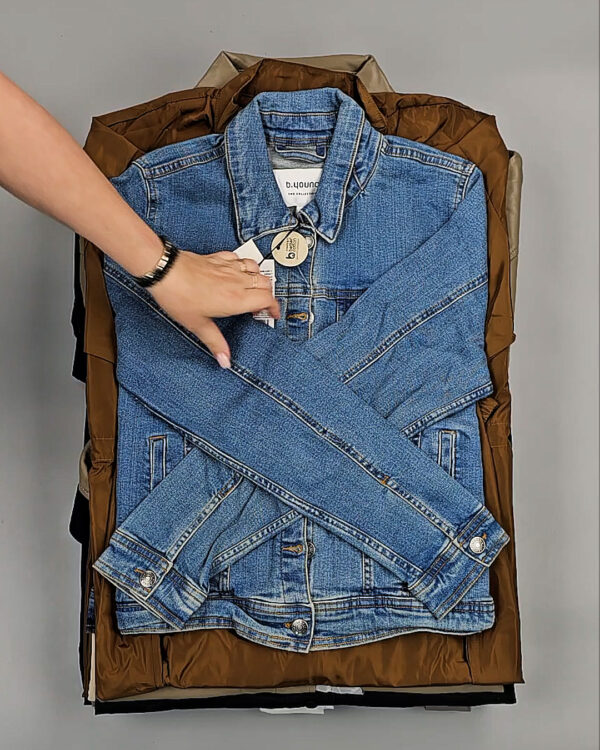 Фотография  426 - Ветровки Bestseller+DK 035#10 кг, ЛОТ СТ-9399 оптом в Брянске и Брянской области