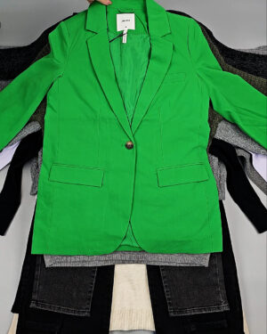 Фотография  542 - Bestseller Winter mix 104#15 кг, ЛОТ № СТ-9526 оптом в Брянске и Брянской области