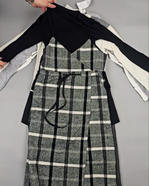 Фотография  950 - Комплекты жен Корея 085#5 кг, ЛОТ СТ-9572 оптом в Брянске и Брянской области