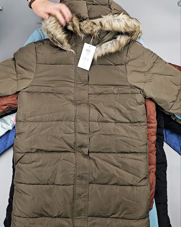 Фотография  898 - Верхняя одежда VILA 104#10 кг, ЛОТ СТ-9714 оптом в Брянске и Брянской области