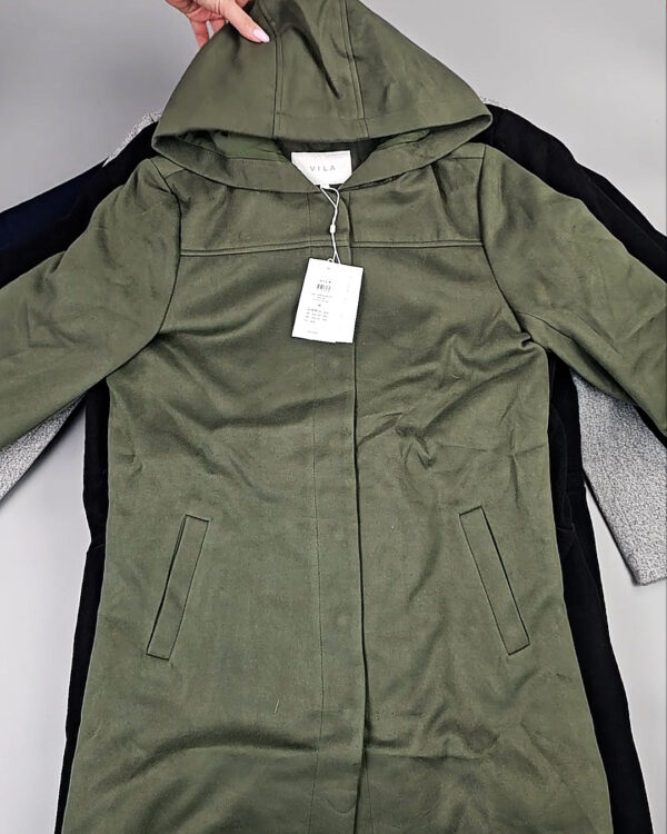 Фотография  929 - Пальто Bestseller 104#15,2 кг, ЛОТ СТ-9842 оптом в Брянске и Брянской области