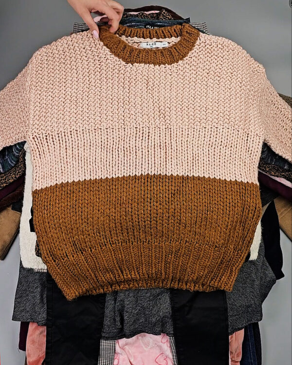 Фотография  409 - Женский микс зима (Winter mix)#20 кг, ЛОТ СХ-0208 оптом в Брянске и Брянской области