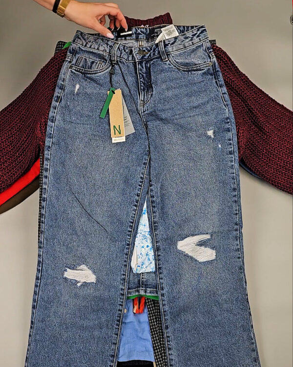 Фотография  485 - DK+Bestseller 085#16 кг, ЛОТ СТ-9950 оптом в Брянске и Брянской области