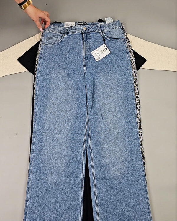 Фотография  883 - DK+Bestseller 085#16 кг, ЛОТ СТ-9952 оптом в Брянске и Брянской области