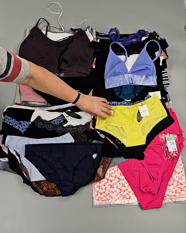 Фотография  121 - Нижнее белье (LINGERIE)#10 кг, ЛОТ СТ-9890 оптом в Брянске и Брянской области